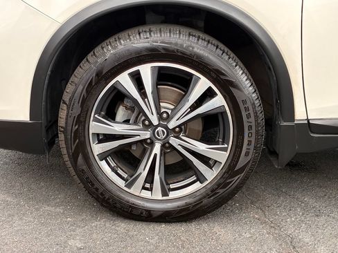 Used 2018 Nissan Rogue SL w/ Premium Package AWD/4WD image 52