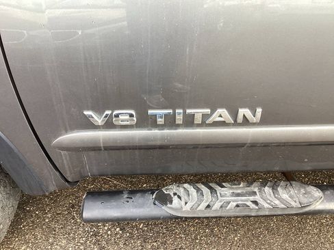Used 2015 Nissan Titan PRO-4X AWD/4WD image 12
