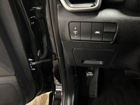 Used 2022 Kia Sportage LX FWD image 33