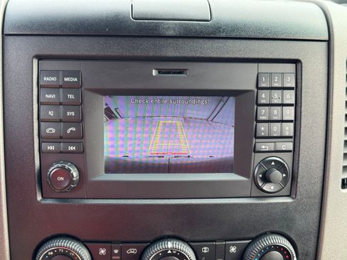 Used 2018 Mercedes-Benz Sprinter 2500 image 20