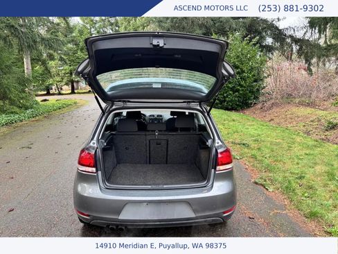 Used 2013 Volkswagen Golf TDI image 16