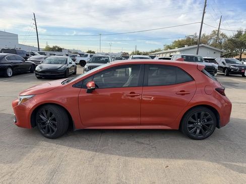 Used 2025 Toyota Corolla XSE image 8