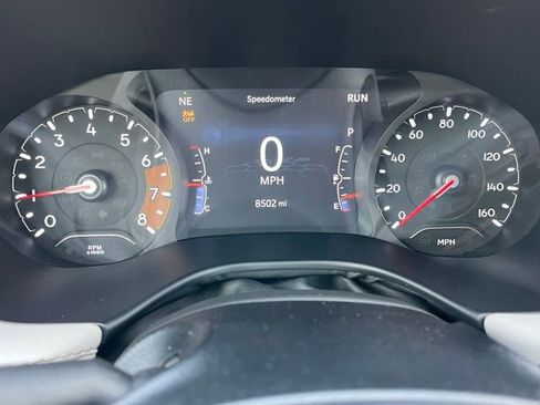 Used 2024 Jeep Compass Limited image 12