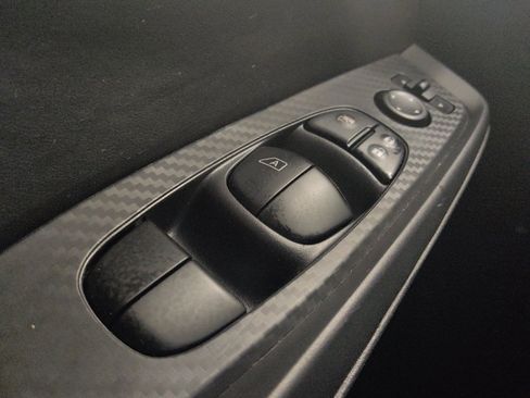Used 2025 Nissan Sentra S FWD image 27