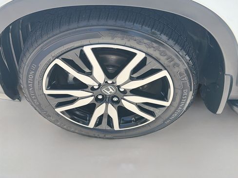 Used 2021 Honda Pilot Touring image 36