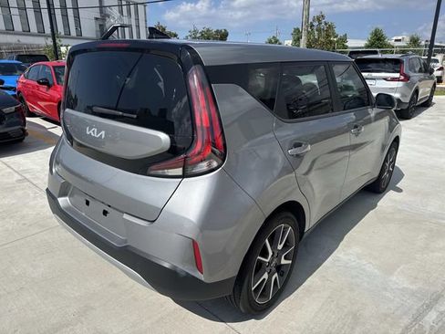 Used 2024 Kia Soul EX w/ Option Group 015 FWD image 7