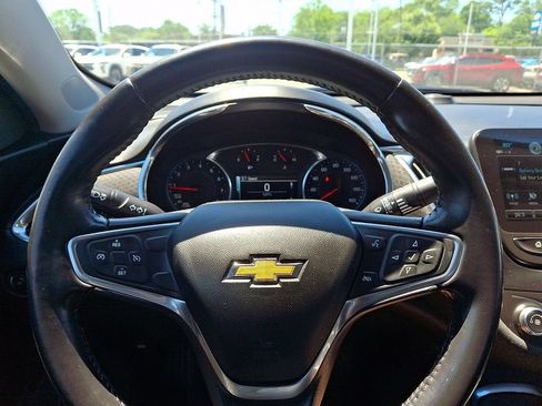 Certified 2018 Chevrolet Malibu LT FWD image 20