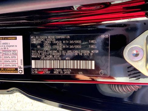 Used 2025 Toyota 4Runner Limited AWD/4WD image 35