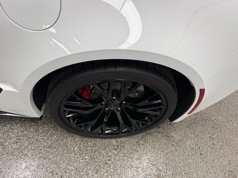 Used 2019 Chevrolet Corvette Z06 RWD image 30