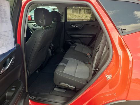 Used 2023 Chevrolet Blazer LT image 12