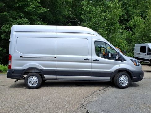 New 2026 Ford Transit 250 148 High Roof AWD image 4