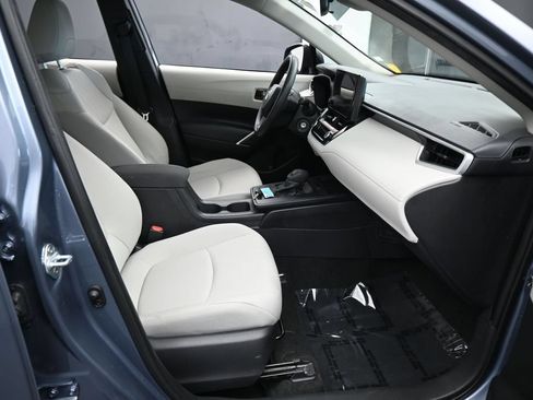 Used 2026 Toyota Corolla Cross L FWD image 34