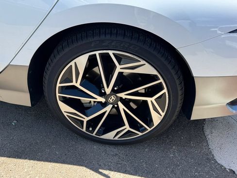 Used 2023 Hyundai Ioniq 6 SEL RWD image 8