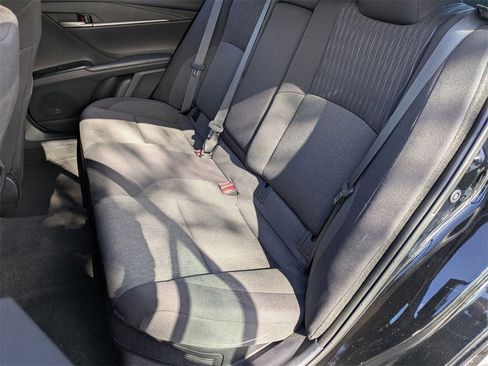 Used 2025 Toyota Camry LE image 27