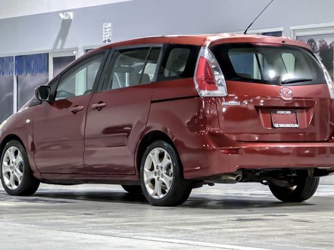 Used 2009 MAZDA MAZDA5 Sport FWD image 3