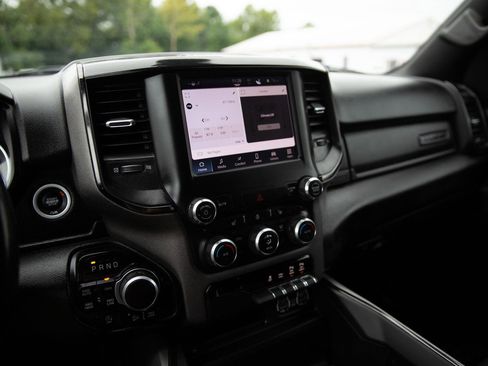 Used 2022 RAM 1500 Big Horn w/ Built-to-serve Edition image 14