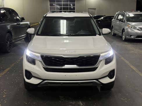 Used 2023 Kia Seltos S image 11