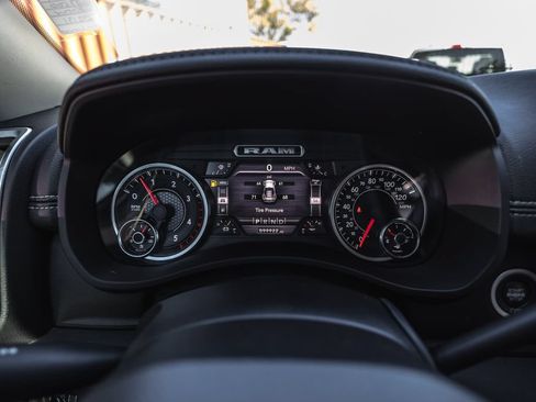 Used 2020 RAM 3500 Laramie AWD/4WD image 16