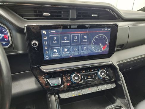 Used 2022 GMC Sierra 1500 AT4X image 11