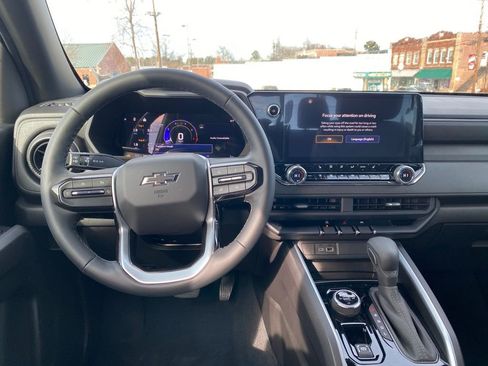 New 2025 Chevrolet Colorado Trail Boss w/ Midnight Edition AWD/4WD image 13