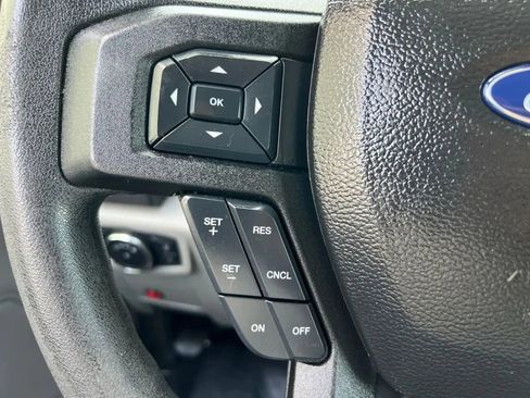 Used 2017 Ford F250 XL w/ Power Equipment Group image 40