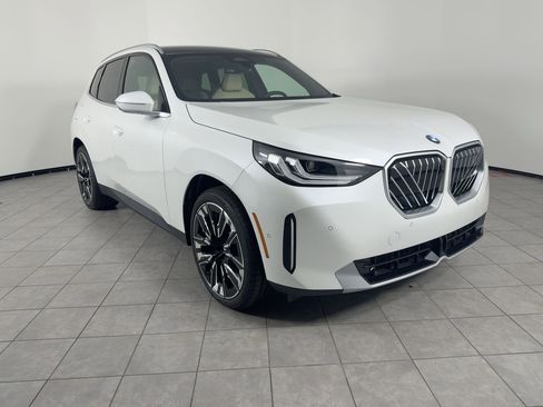 New 2026 BMW X3 xDrive30 w/ Premium Package image 7