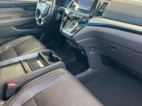 Used 2019 Honda Odyssey Elite image 16