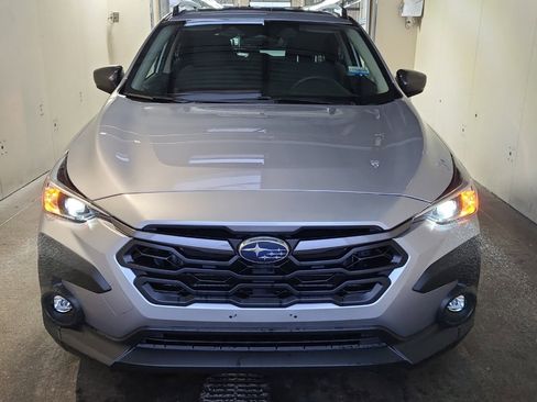 Used 2025 Subaru Crosstrek 2.0i Premium image 11