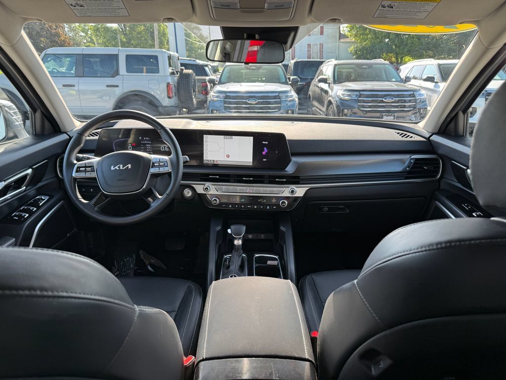 Used 2023 Kia Telluride LX AWD/4WD image 20