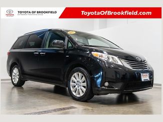 Used 2017 Toyota Sienna XLE w/ XLE Navigation Package AWD/4WD video 1