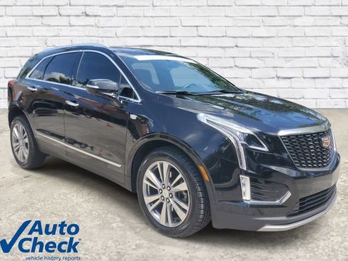 Certified 2024 Cadillac XT5 Premium Luxury w/ Technology Package FWD image 5