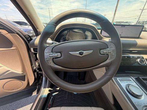 Used 2023 Genesis GV80 3.5T Advanced + AWD/4WD image 16
