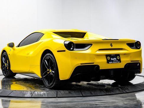 Used 2017 Ferrari 488 Spider image 12