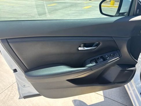 Used 2022 Nissan Sentra SV FWD image 10