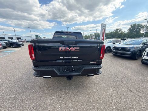 Used 2021 GMC Sierra 1500 AT4 w/ AT4 Value Package AWD/4WD image 7