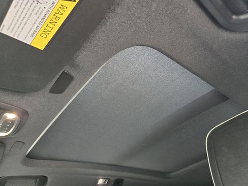 Used 2021 Volvo XC40 T5 R-Design w/ Advanced Package AWD/4WD image 27