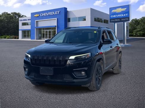 Used 2023 Jeep Cherokee Altitude Lux image 2