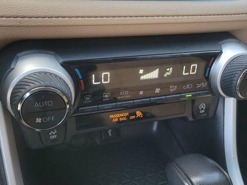 Certified 2020 Toyota RAV4 XLE FWD image 15