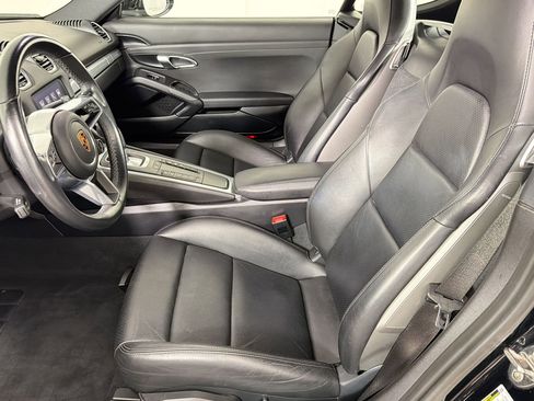 Certified 2019 Porsche 718 Cayman S image 5