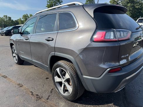 Used 2019 Jeep Cherokee Limited AWD/4WD image 10