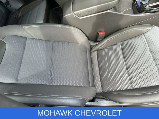 Used 2024 Chevrolet Trax LT w/ Driver Confidence Package FWD image 27