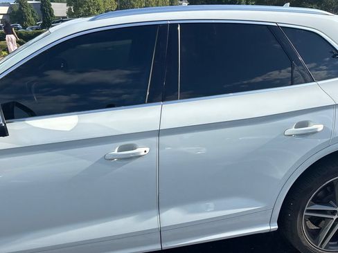Used 2020 Audi SQ5 Premium Plus w/ Premium Plus Package AWD/4WD image 9