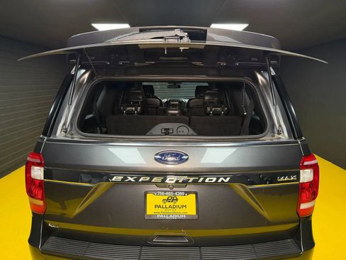 Used 2018 Ford Expedition Max XLT w/ Equipment Group 201A AWD/4WD image 11