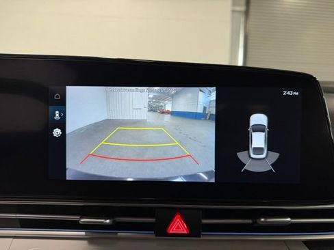 Used 2023 Hyundai Elantra Limited FWD image 26
