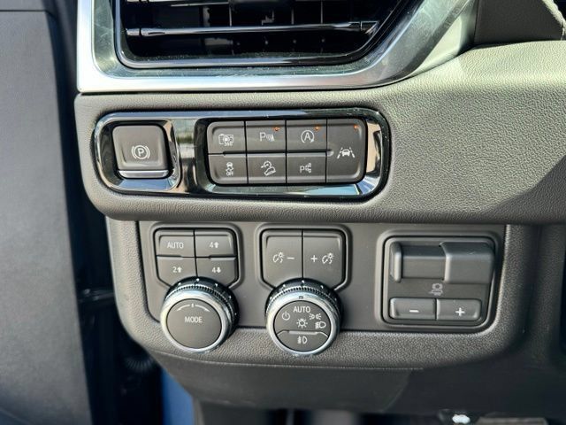 New 2026 GMC Yukon Denali w/ Advanced Technology Package AWD/4WD image 21