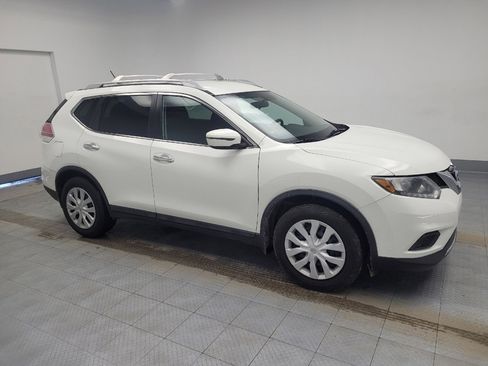 Used 2016 Nissan Rogue S w/ S Family Package image 11