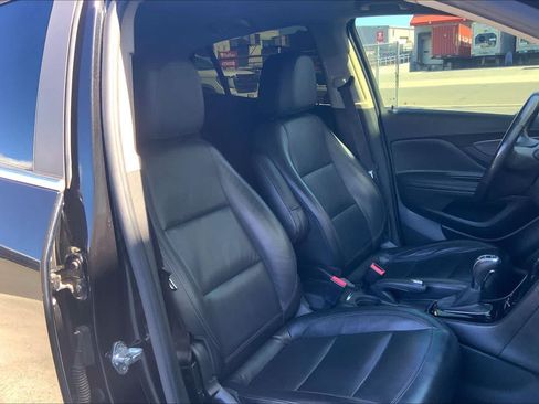 Used 2019 Buick Encore Essence FWD image 13