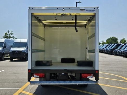 New 2024 Mercedes-Benz Sprinter 3500 image 31