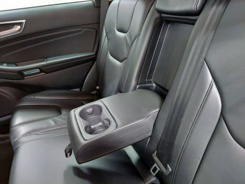 Used 2022 Ford Edge Titanium AWD/4WD image 40
