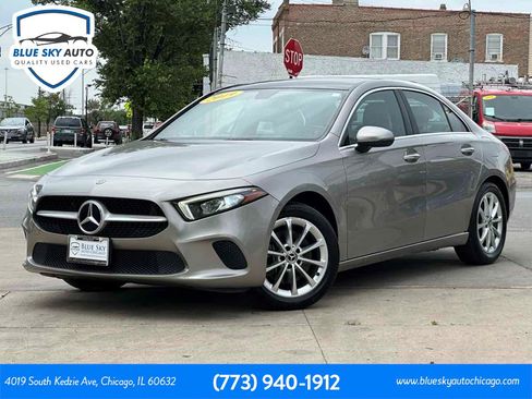 Used 2019 Mercedes-Benz A 220 4MATIC image 1